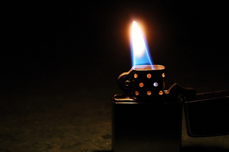 Жительница Омской области, спасая мать от суицида, сожгла ее 