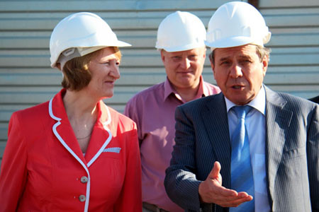 Новосибирское правительство посчитало «духовность» приоритетнее проблем ЖКХ Новосибирское правительство посчитало «духовность» приоритетнее проблем ЖКХ