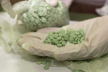 14 килограммов амфетамина обнаружено в машине погибшего в Кузбассе новосибирского гаишника 14 килограммов амфетамина обнаружено в машине погибшего в Кузбассе новосибирского гаишника