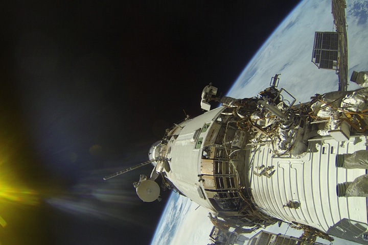 Новосибирские ученые готовят опыты для китайской космической станции