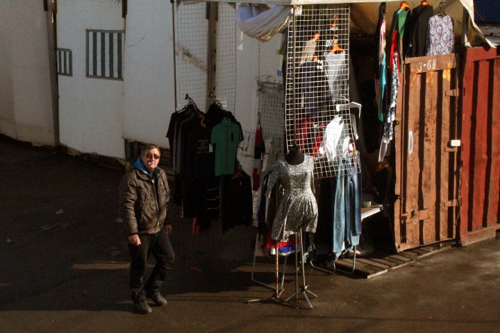 Мэрия предложила снизить аренду в ТЦ для продавцов с Гусинобродской барахолки Мэрия предложила снизить аренду в ТЦ для продавцов с Гусинобродской барахолки