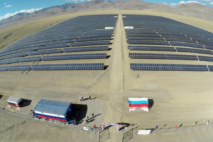 Накопитель электроэнергии установят на солнечной станции в Республике Алтай Накопитель электроэнергии установят на солнечной станции в Республике Алтай