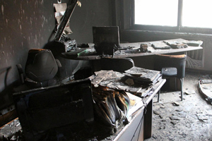 Посетительница новосибирской приемной «Единой России» подожгла себя случайно — очевидец происшествия