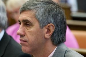 Красноярский суд допросил депутата Анатолия Быкова по делу криминального авторитета Татарина — «Ъ»