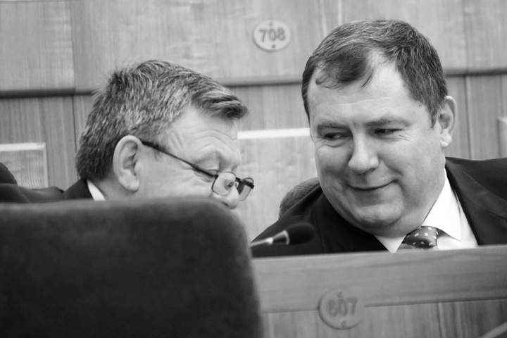 Травников назначил ответственных за инвестпроекты Травников назначил ответственных за инвестпроекты