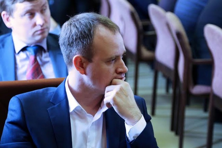 Сын иркутского губернатора возглавил фракцию КПРФ в заксобрании Сын иркутского губернатора возглавил фракцию КПРФ в заксобрании