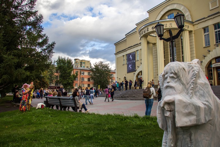 Новосибирскому театру «Красный факел» нужен ремонт