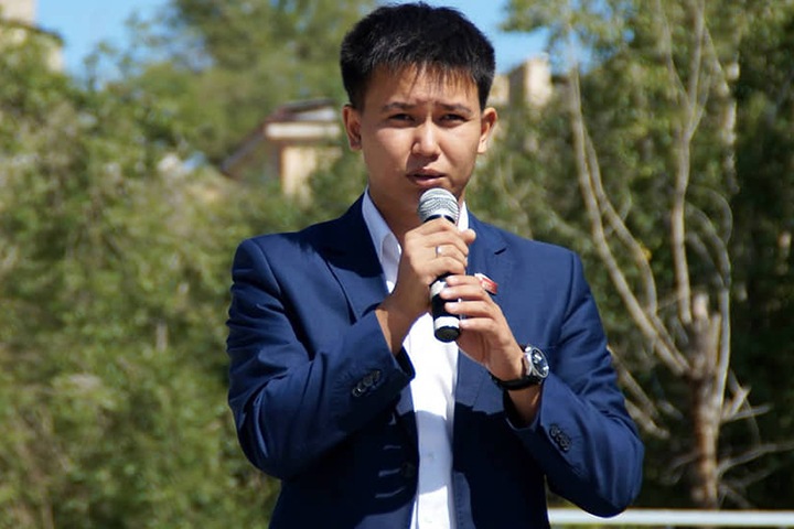 Суд признал бурятского депутата виновным в порче репутации МВД за рассказ об избиениях на митинге