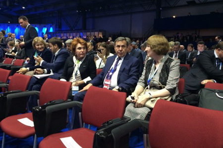 Владимир Городецкий: «Петербургский форум позволит сравнить наработки регионов по инвестиционному развитию» Владимир Городецкий: «Петербургский форум позволит сравнить наработки регионов по инвестиционному развитию»