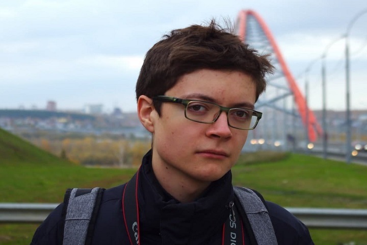 Студента журфака Новосибирского госуниверситета отчислили после постов о проблемах вуза Студента журфака Новосибирского госуниверситета отчислили после постов о проблемах вуза