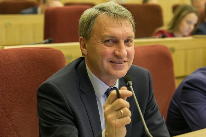 Новосибирское заксобрание оказалось в полном составе