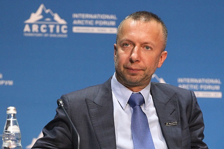 Forbes: владелец «Сибантрацита» вложился в марихуану и судится с ветераном спецназа США