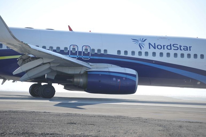 Самолет выкатился за пределы взлетно-посадочной полосы в Норильске Самолет выкатился за пределы взлетно-посадочной полосы в Норильске