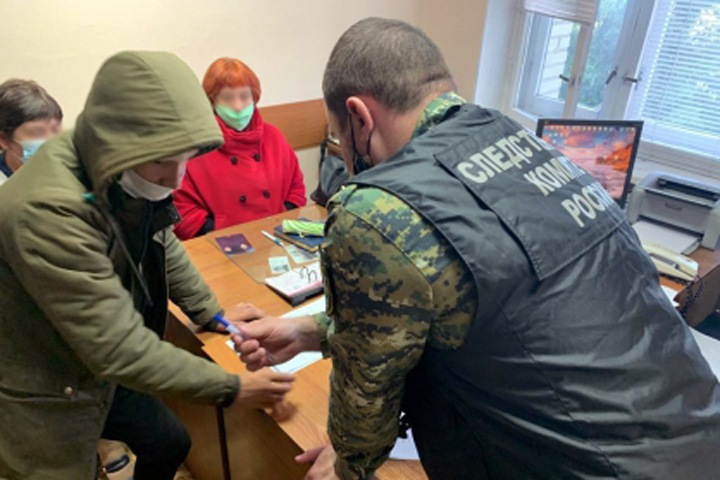 СК проверит сотрудников МВД на халатность из-за убитой красноярской школьницы СК проверит сотрудников МВД на халатность из-за убитой красноярской школьницы