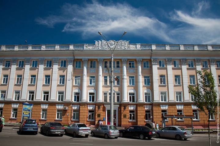 Алтайский медуниверситет решил не пускать на занятия студентов без прививки от коронавируса