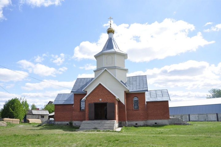Настоятель храма задержан на Алтае по подозрению в изнасиловании школьницы