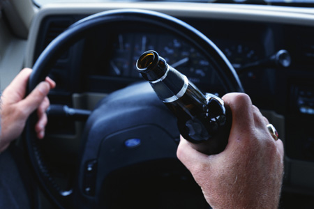 Пьяный замглавы района в Красноярском крае врезался в опору ЛЭП и обесточил село Пьяный замглавы района в Красноярском крае врезался в опору ЛЭП и обесточил село