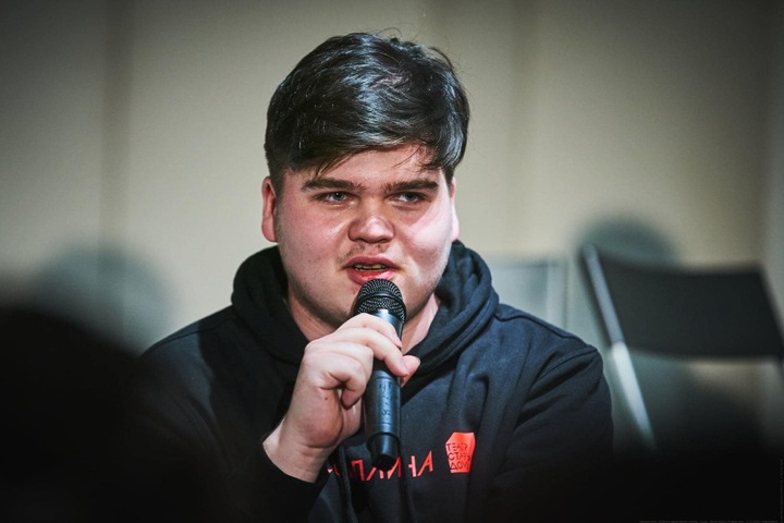 Журналиста Петра Маняхина задержали на Алтае