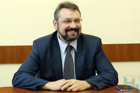 Жигульский побреется после закрытия Гусинобродской барахолки Жигульский побреется после закрытия Гусинобродской барахолки