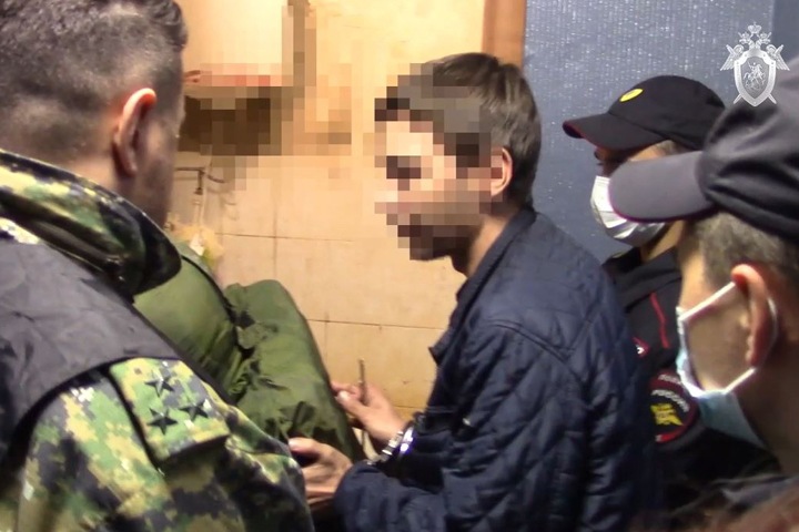 Житель Кузбасса зарезал подругу и ее маленьких детей