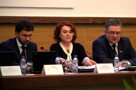 «Обязательства, взятые Анатолием Евгеньевичем, в первую очередь придется выполнять Андрею Евгеньевичу» «Обязательства, взятые Анатолием Евгеньевичем, в первую очередь придется выполнять Андрею Евгеньевичу»