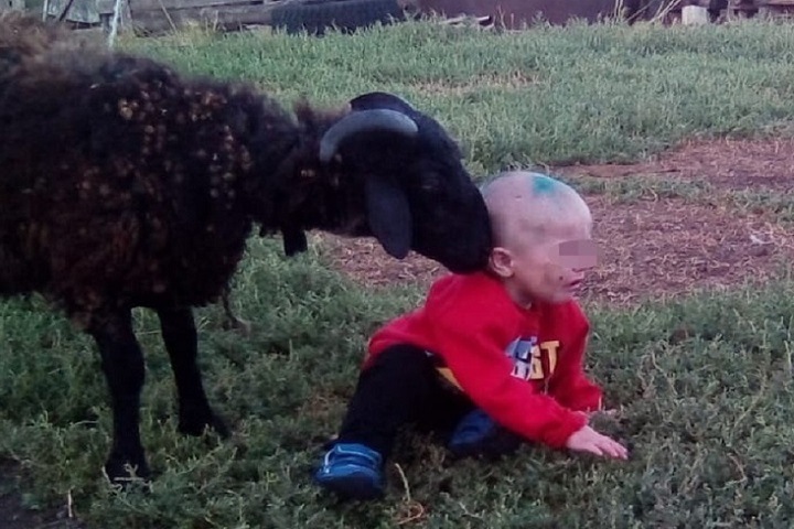 Обвиняемая в истязании ребенка омичка забеременела в пятый раз Обвиняемая в истязании ребенка омичка забеременела в пятый раз