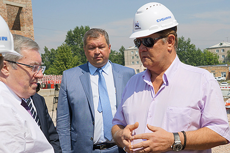 Новосибирцы обыграли депутата в борьбе за съезд с четвертого моста Красноярска Новосибирцы обыграли депутата в борьбе за съезд с четвертого моста Красноярска