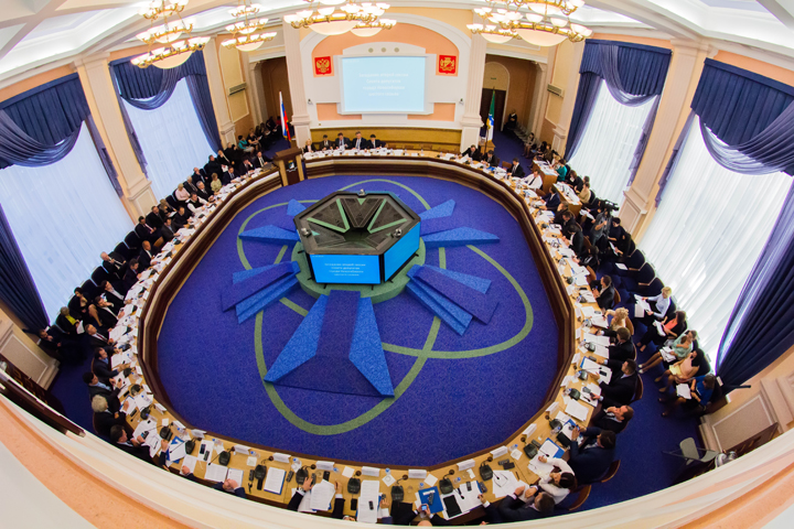 Новосибирские депутаты внесли в бюджет кредиторку за вывоз снега