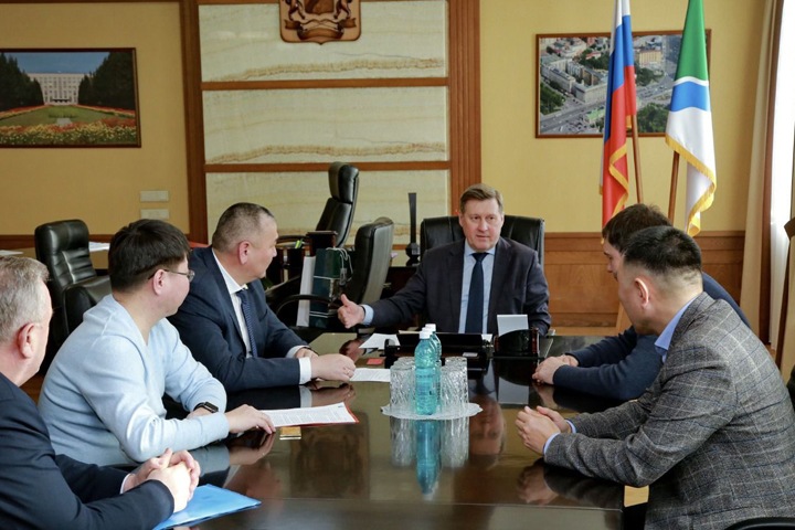 Локоть поддержал мэра Улан-Удэ в изменении закона о бездомных животных после нападений на людей Локоть поддержал мэра Улан-Удэ в изменении закона о бездомных животных после нападений на людей