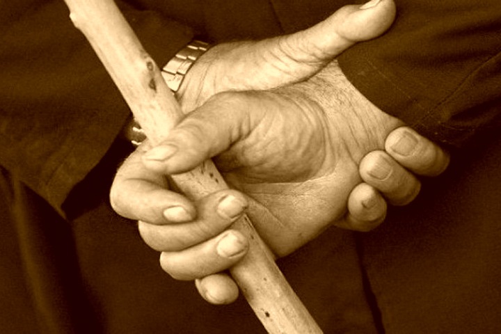 Новосибирец убил приятеля и нашел у него на счетах 300 тыс. рублей Новосибирец убил приятеля и нашел у него на счетах 300 тыс. рублей