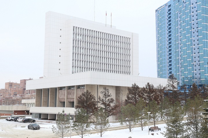 Заксобрание «поправило» новосибирский бюджет Заксобрание «поправило» новосибирский бюджет