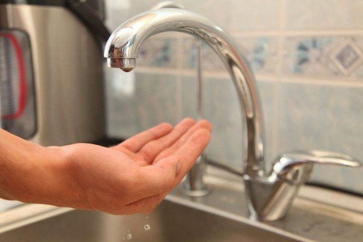 Коммунальщики назвали причины массового отравления красноярцев водой Коммунальщики назвали причины массового отравления красноярцев водой