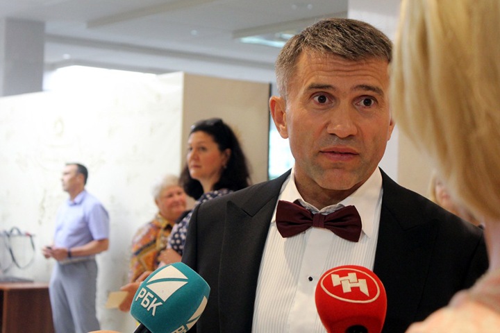 Связи с ОПС, рынки и «спрут»: портрет обвиненного в нарушениях на выборах вице-спикера горсовета Новосибирска