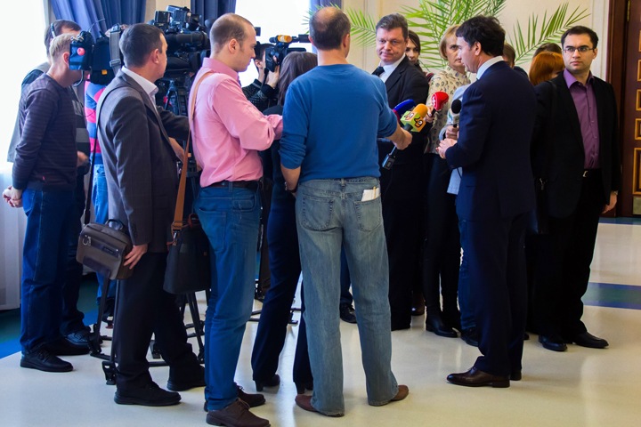 Новосибирский горсовет введет правила поведения для СМИ Новосибирский горсовет введет правила поведения для СМИ