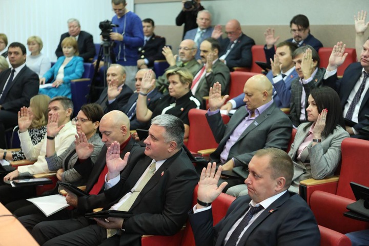 Прокуратура и правительство не нашли у себя полномочий для проверки конфликта интересов депутатов Норильска Прокуратура и правительство не нашли у себя полномочий для проверки конфликта интересов депутатов Норильска