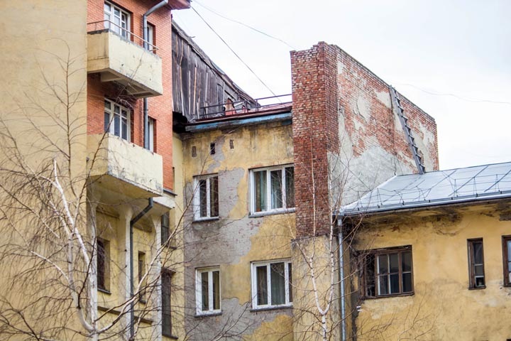 Локоть рассказал о планах по ремонту 518 домов в 2019 году