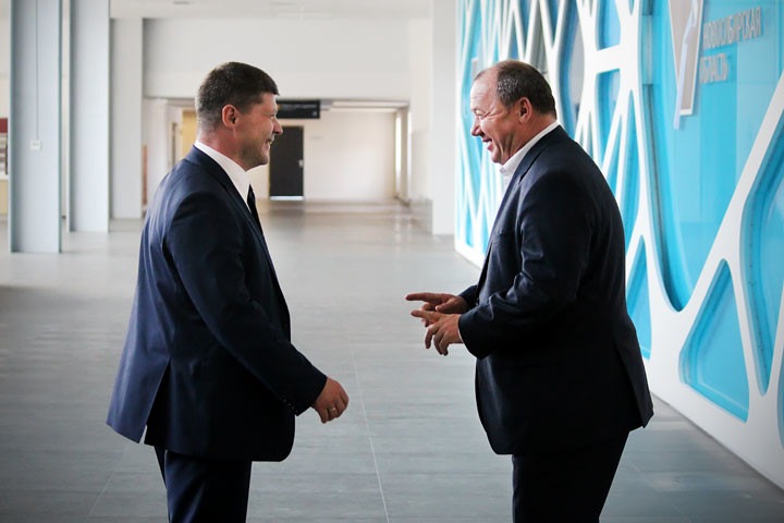 «У меня есть три вопроса, но задавать их я, конечно, не буду»: новосибирские депутаты одобрили проект бюджета «У меня есть три вопроса, но задавать их я, конечно, не буду»: новосибирские депутаты одобрили проект бюджета