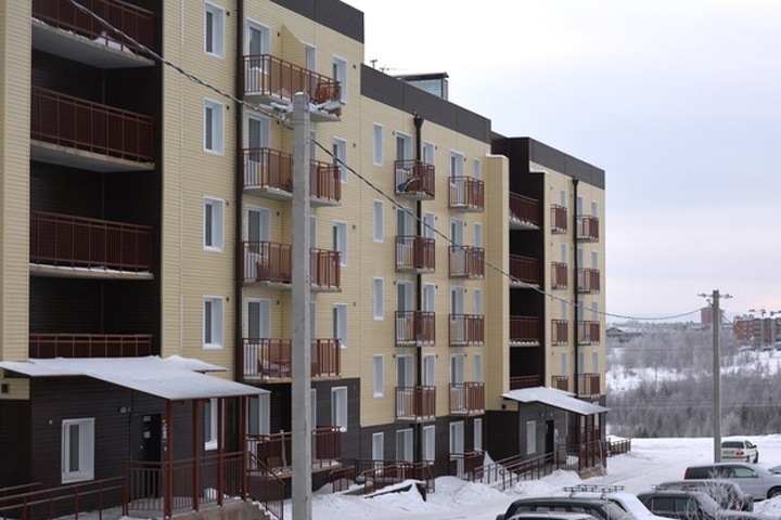 Вернувшийся со «спецоперации» иркутский сирота переместился в очереди за жильем с тысячного на пятитысячное место Вернувшийся со «спецоперации» иркутский сирота переместился в очереди за жильем с тысячного на пятитысячное место