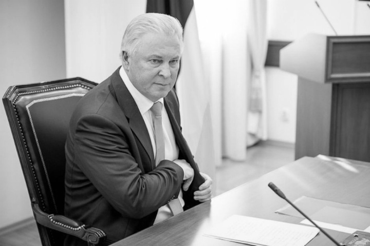 Бывший глава Бурятии поздравил республику с переходом в ДФО Бывший глава Бурятии поздравил республику с переходом в ДФО