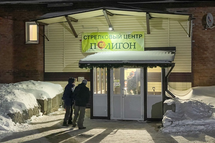 Инструктора нашли застреленным в томском тире. Рядом лежало тело посетителя