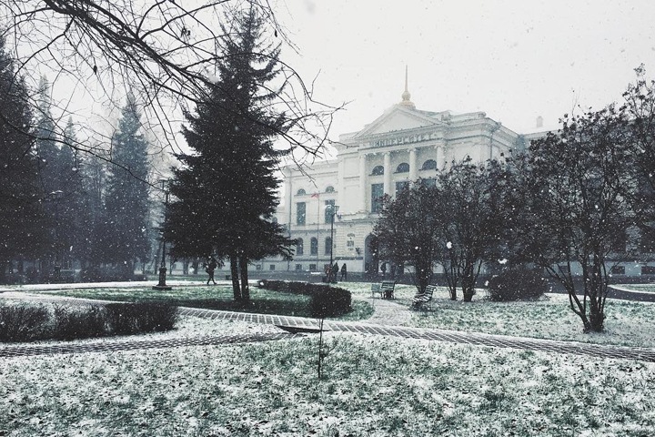 Сотрудник томского госуниверситета подозревается во взяточничестве Сотрудник томского госуниверситета подозревается во взяточничестве