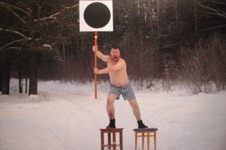 Документальное кино об арт-группе «Синие носы» сняли в Новосибирске Документальное кино об арт-группе «Синие носы» сняли в Новосибирске