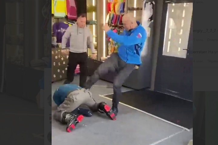 Охранник кафе в Шерегеше залил газом журналиста и сломал ему ребро