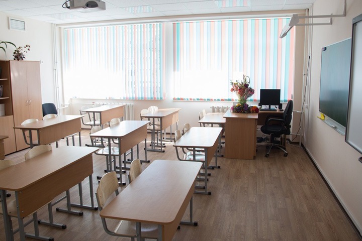 Полиция проверяет инцидент с унижением ребенка на чаепитии в новосибирской школе