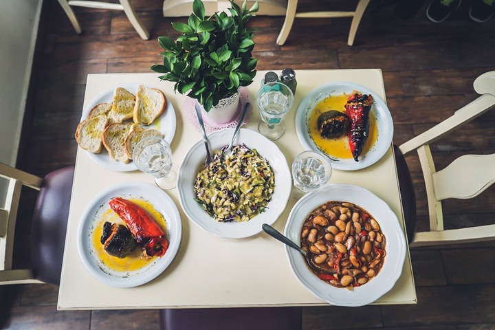 Tomsk vegans and Altai sailor. Siberia in a Week Tomsk vegans and Altai sailor. Siberia in a Week