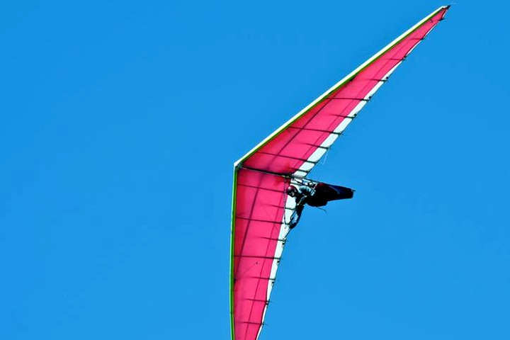 Дело возбудили после гибели людей при крушении дельтаплана под Омском Дело возбудили после гибели людей при крушении дельтаплана под Омском