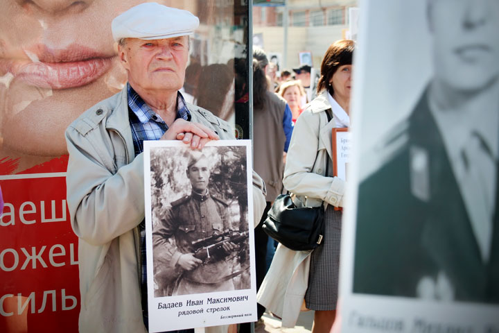 Власти пытаются присвоить «Бессмертный полк» в Красноярске Власти пытаются присвоить «Бессмертный полк» в Красноярске