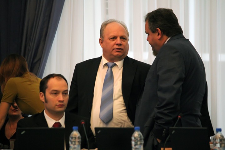 Локоть подобрал коммунистов для реформы мэрии Локоть подобрал коммунистов для реформы мэрии