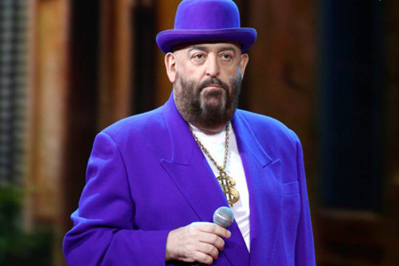 Шуфутинский хочет засудить Hilton за стресс от падения стены в новосибирском отеле Шуфутинский хочет засудить Hilton за стресс от падения стены в новосибирском отеле