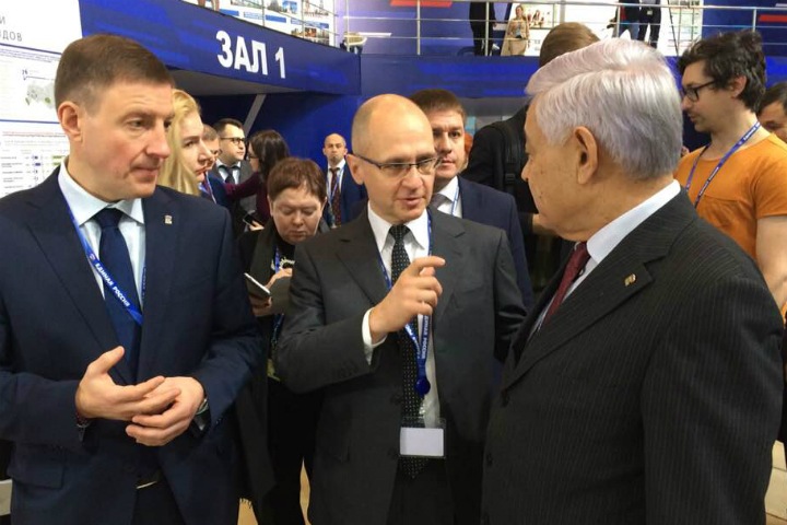 Кириенко даст врио губернаторов доработать до выборов